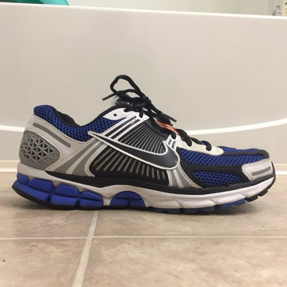 Nike Vomero 5
